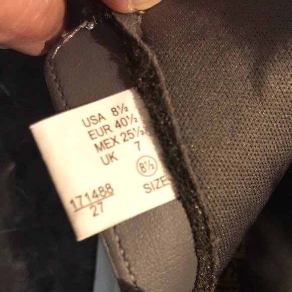 Brash Gray Faux Fur Trimmed Ankle Booties/Shoes Size 8.5 - Picture 7 of 11